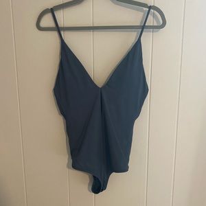 O’Neill one piece size small